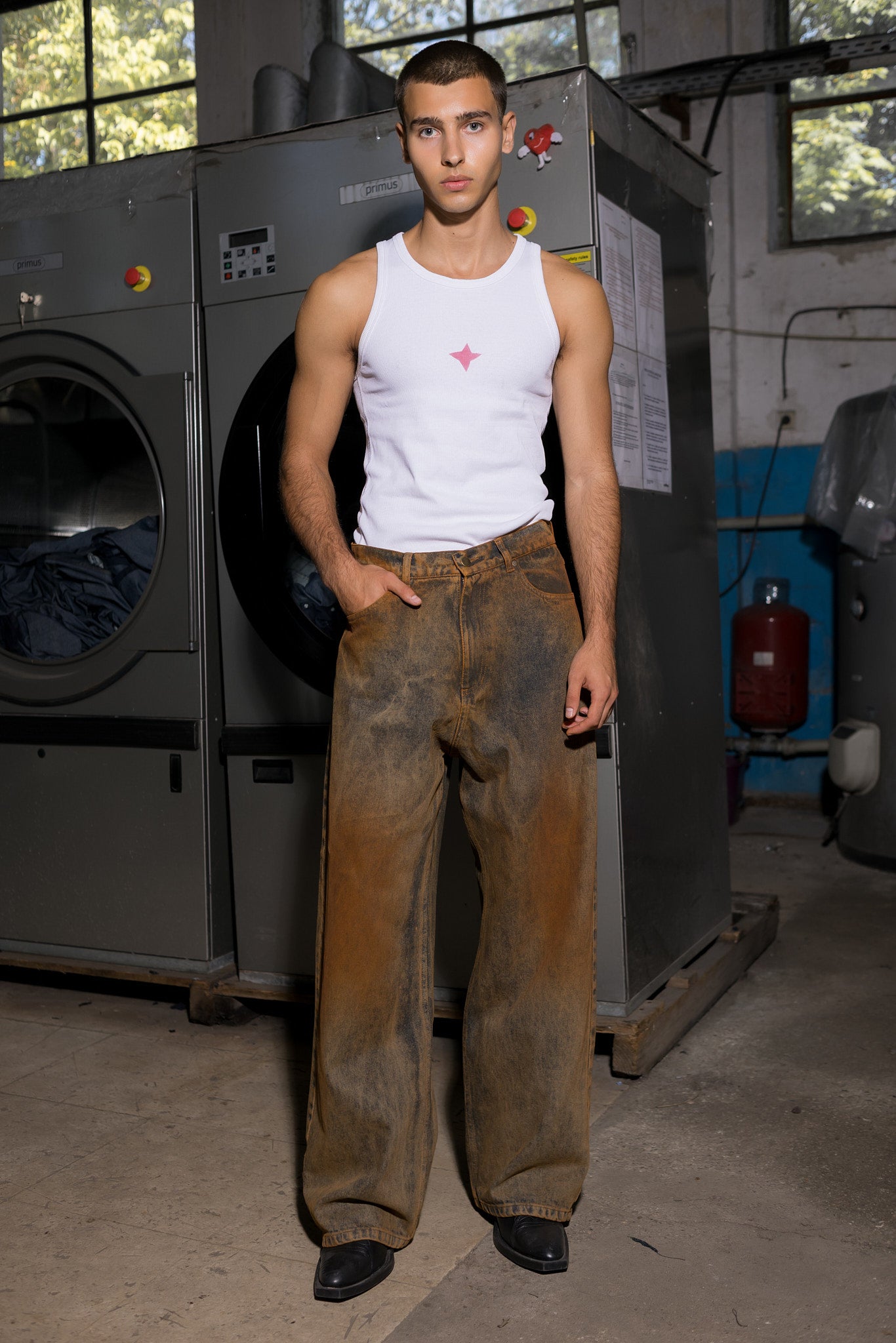 DESERT JEANS