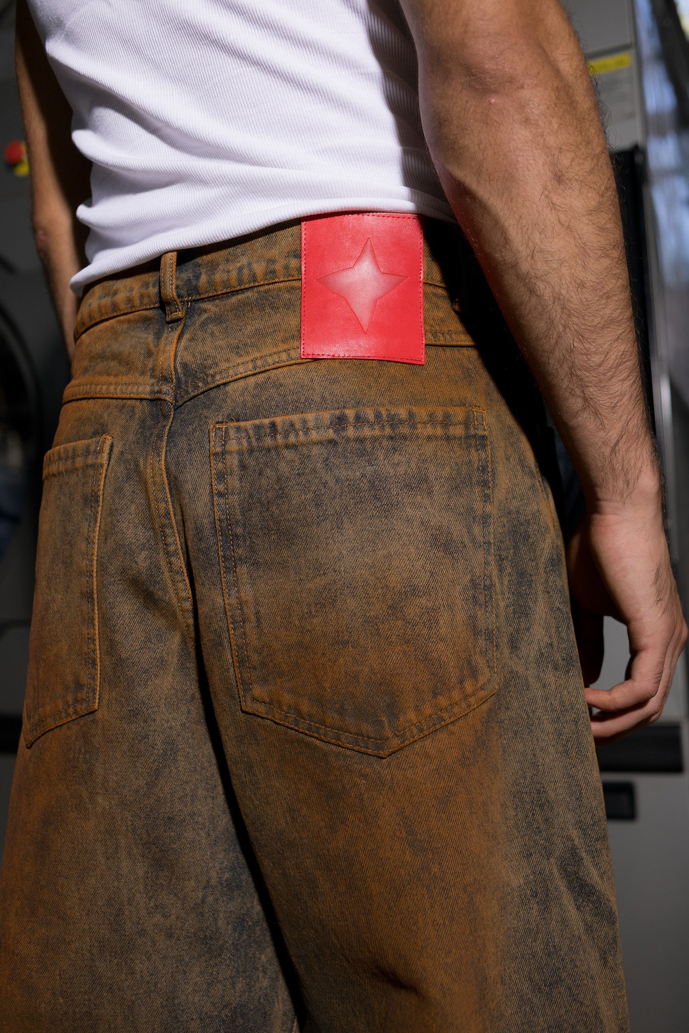 DESERT JEANS